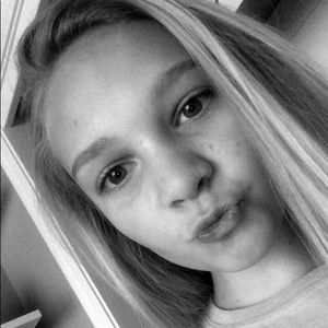 Meet your Posher, Lily